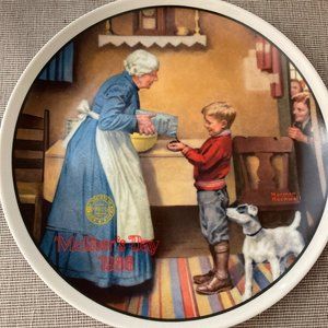 Norman Rockwell Small Plate